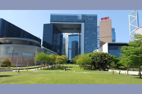 添馬艦政府總部_（圖源香港旅遊發展局）